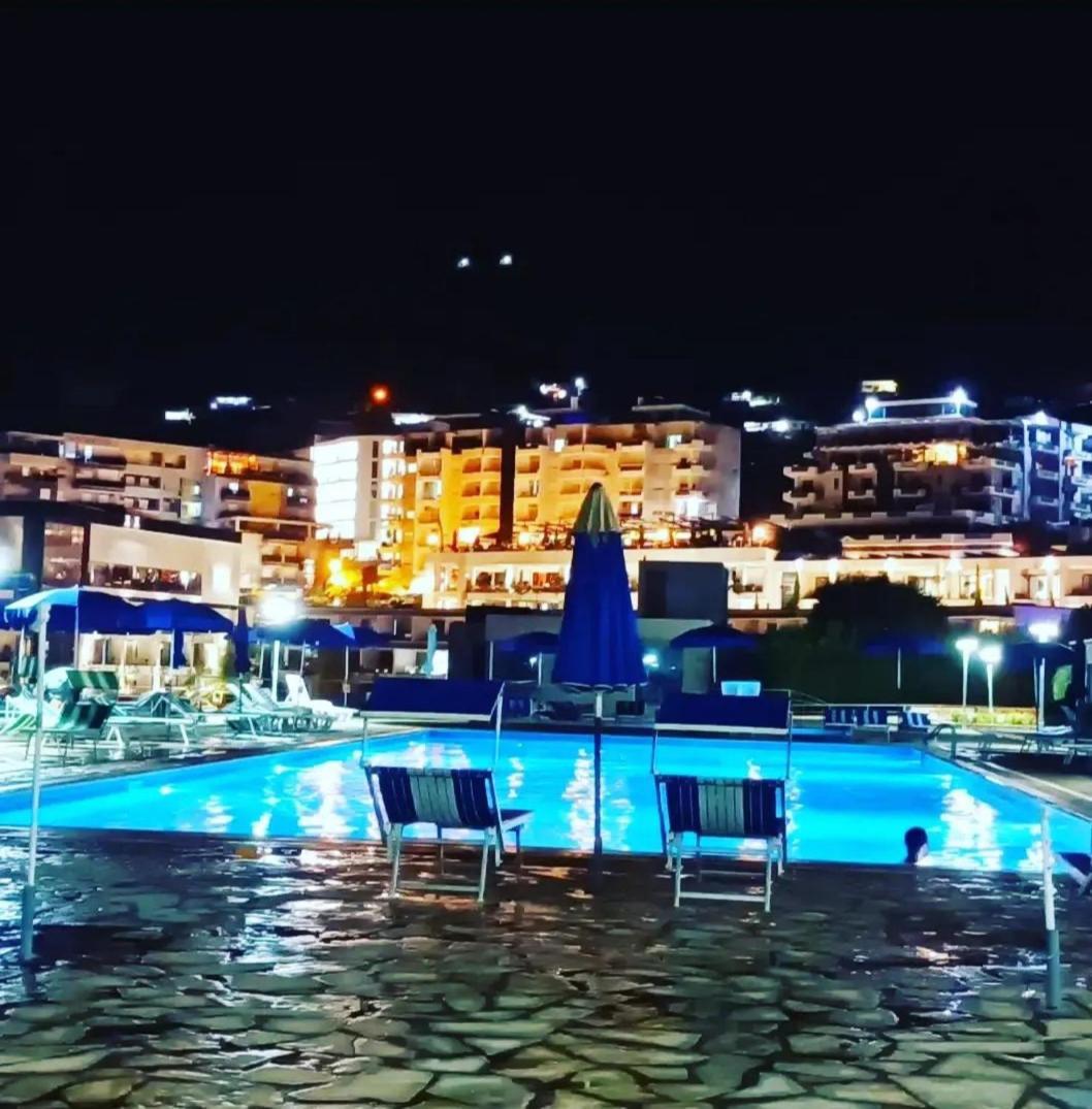 Artemis Beach House Vlorë Esterno foto