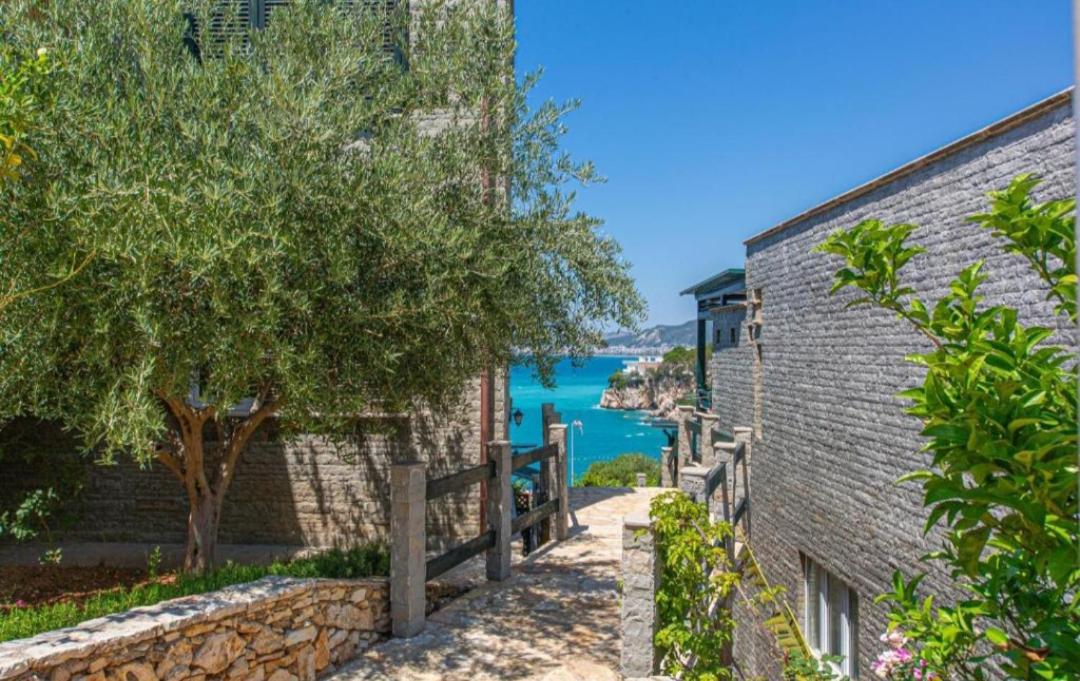Artemis Beach House Vlorë Esterno foto