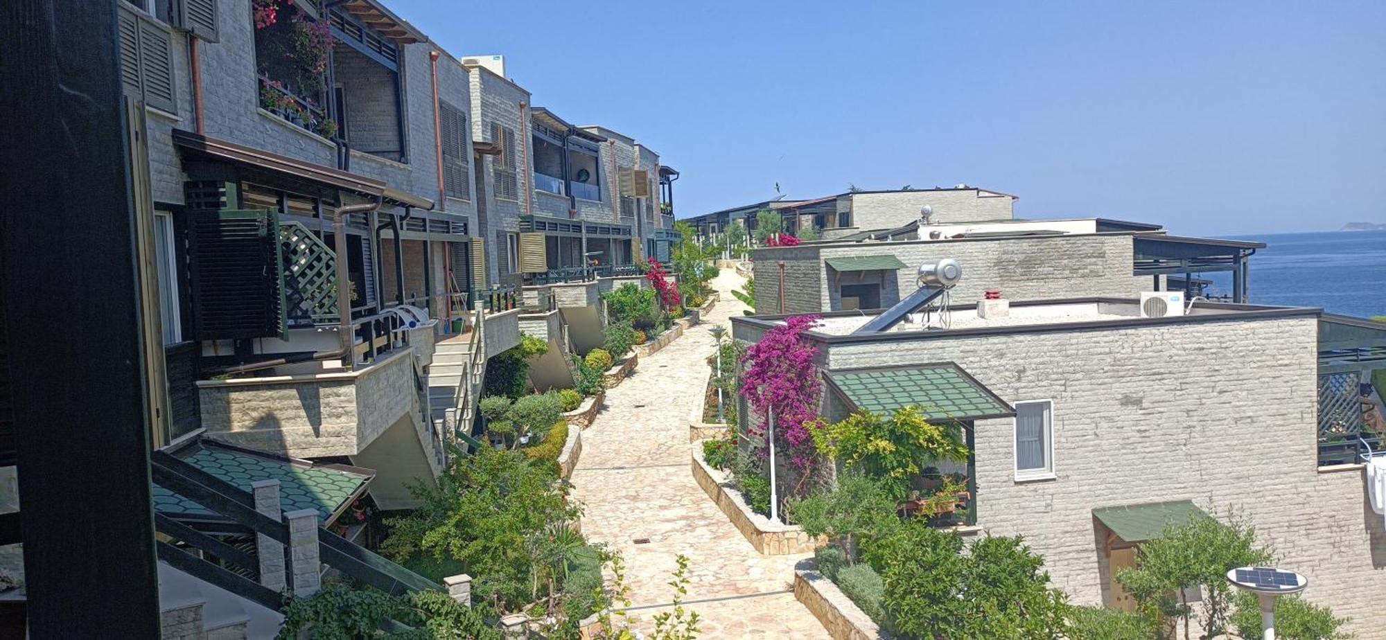Artemis Beach House Vlorë Esterno foto