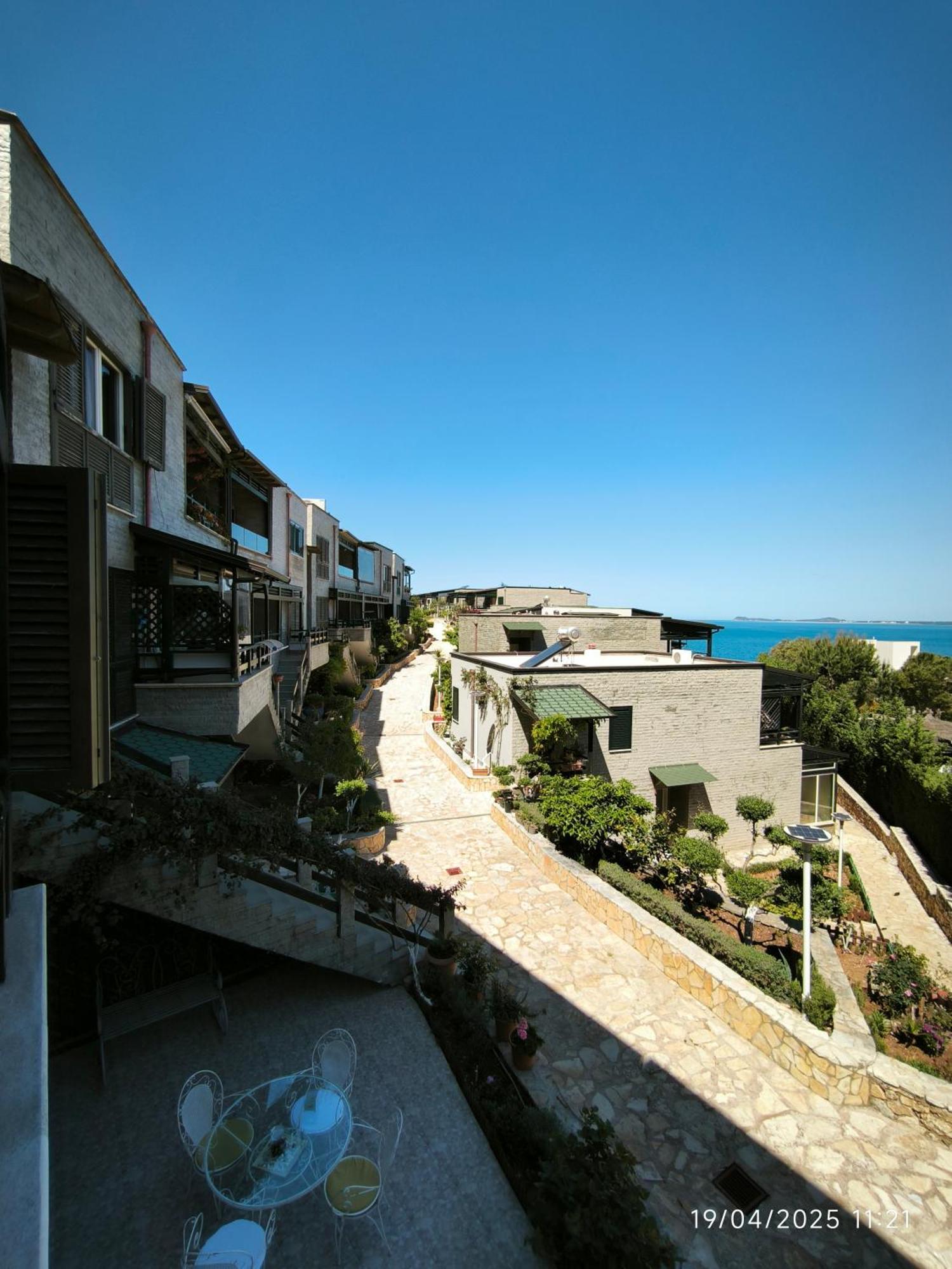 Artemis Beach House Vlorë Esterno foto