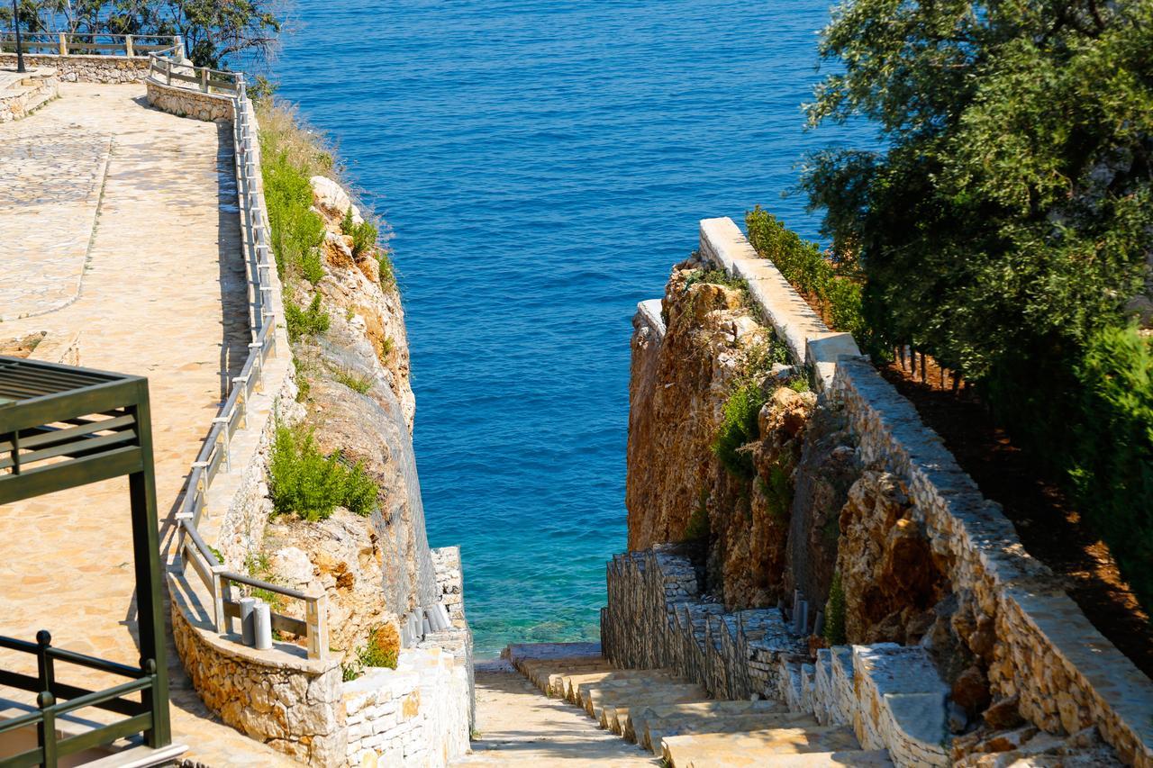 Artemis Beach House Vlorë Esterno foto